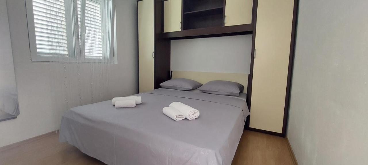 Apartment Zana Pirovac Dış mekan fotoğraf